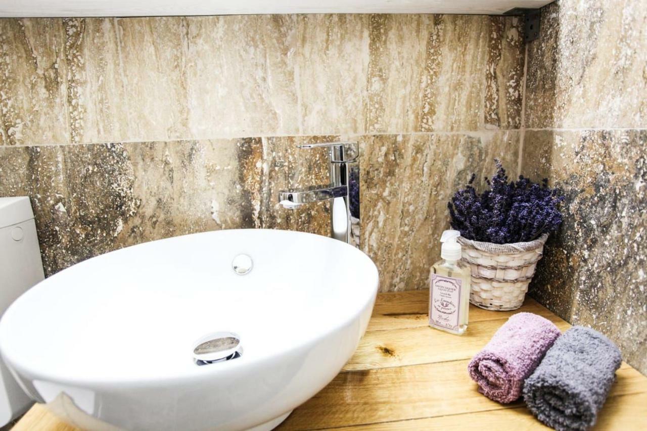 Lavender Villa Navodari Luaran gambar